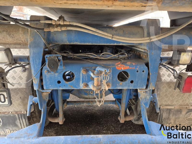 Camion basculantă Mercedes-Benz Actros 4448: Foto 13