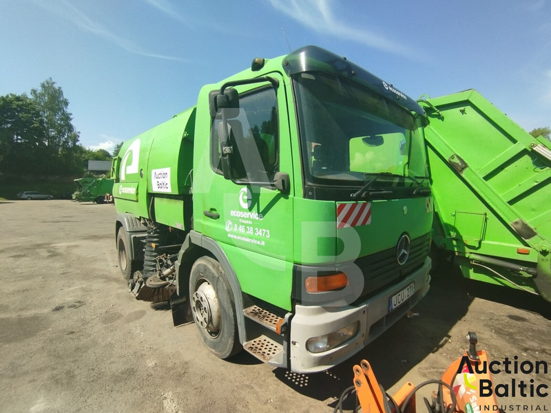 Mercedes-Benz Atego 1318 - Măturătoare stradală: Foto 1 Mercedes-Benz Atego 1318 - Măturătoare stradală: Foto 1
