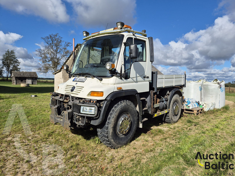 Mercedes-Benz Unimog U 400 - Camion basculantă: Foto 1 Mercedes-Benz Unimog U 400 - Camion basculantă: Foto 1