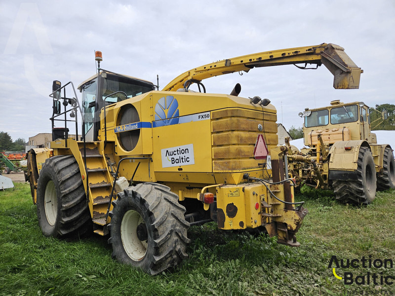 New Holland FX 50 - Combină de Recoltat Furaj: Foto 4 New Holland FX 50 - Combină de Recoltat Furaj: Foto 4