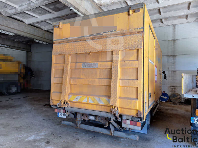 Renault Midlum 180.08 - Maşină pentru vidanjări: Foto 3 Renault Midlum 180.08 - Maşină pentru vidanjări: Foto 3