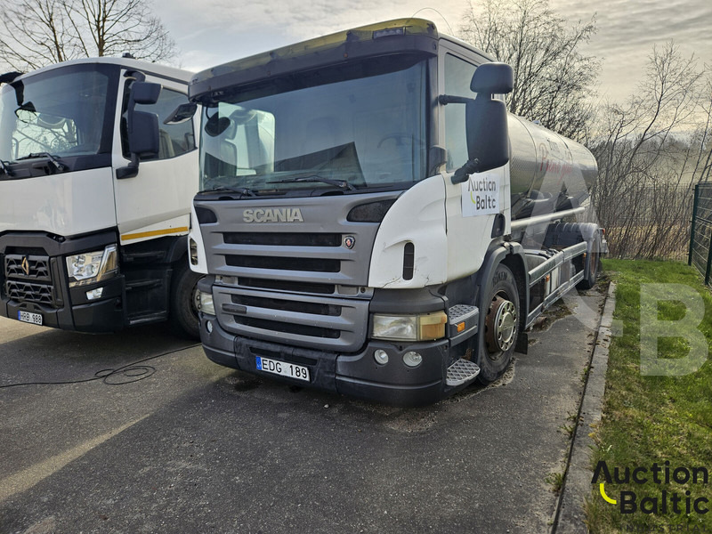 Scania P 230 - Camion cisternă: Foto 1 Scania P 230 - Camion cisternă: Foto 1