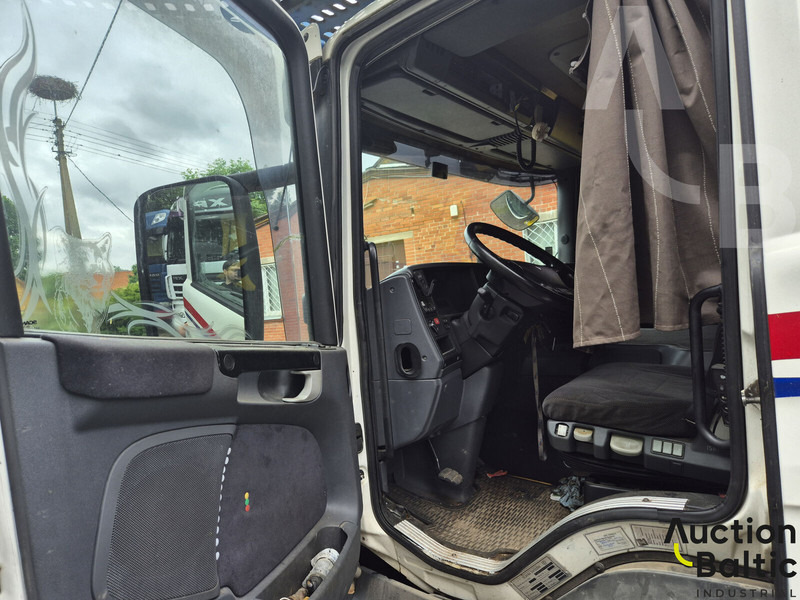 Scania P 380 - Camion transport auto: Foto 5 Scania P 380 - Camion transport auto: Foto 5