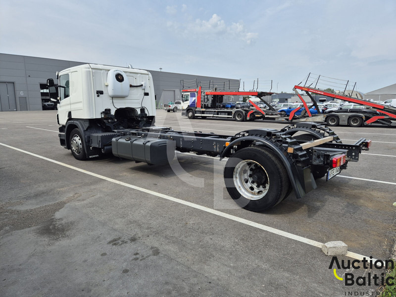 Scania P 450 - Camion şasiu: Foto 4 Scania P 450 - Camion şasiu: Foto 4