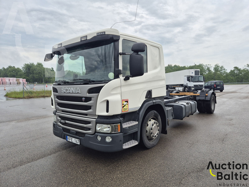 Scania P 450 - Camion şasiu: Foto 2 Scania P 450 - Camion şasiu: Foto 2