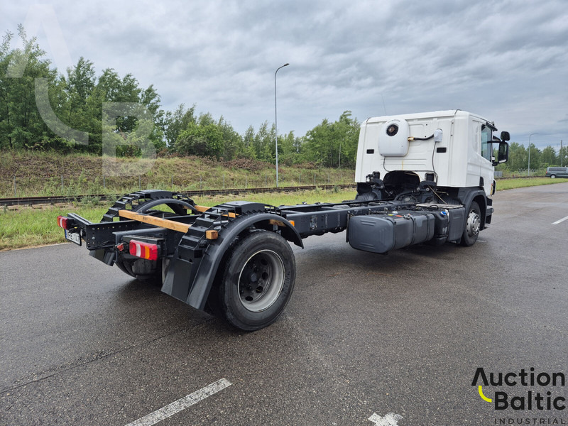 Scania P 450 - Camion şasiu: Foto 3 Scania P 450 - Camion şasiu: Foto 3