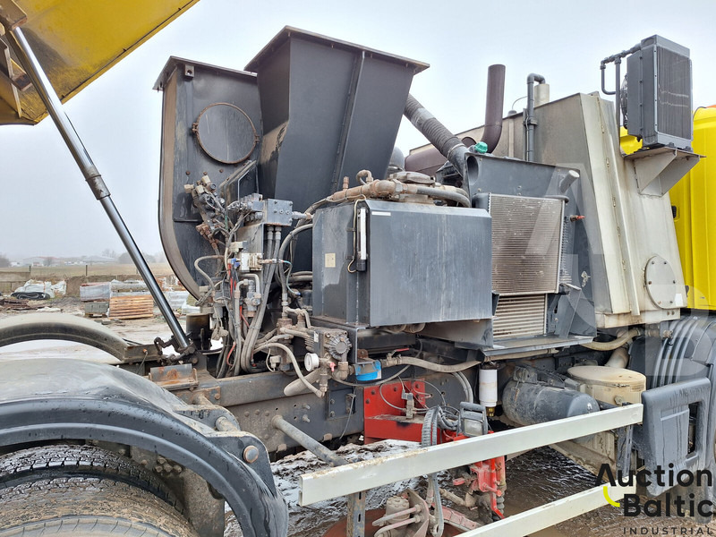 Măturătoare stradală Scania P 94: Foto 12