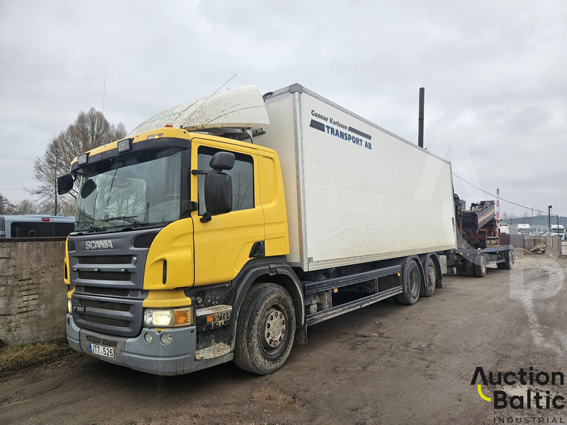 Scania P380 - Camion furgon: Foto 2 Scania P380 - Camion furgon: Foto 2