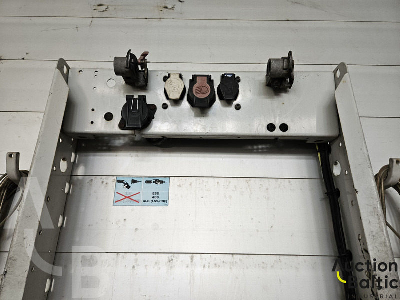 Schmitz Cargobull SCS 24 - Semiremorcă prelată: Foto 3 Schmitz Cargobull SCS 24 - Semiremorcă prelată: Foto 3