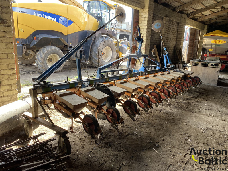 Schmotzer UD2012 - Semănătoare de precizie: Foto 4 Schmotzer UD2012 - Semănătoare de precizie: Foto 4