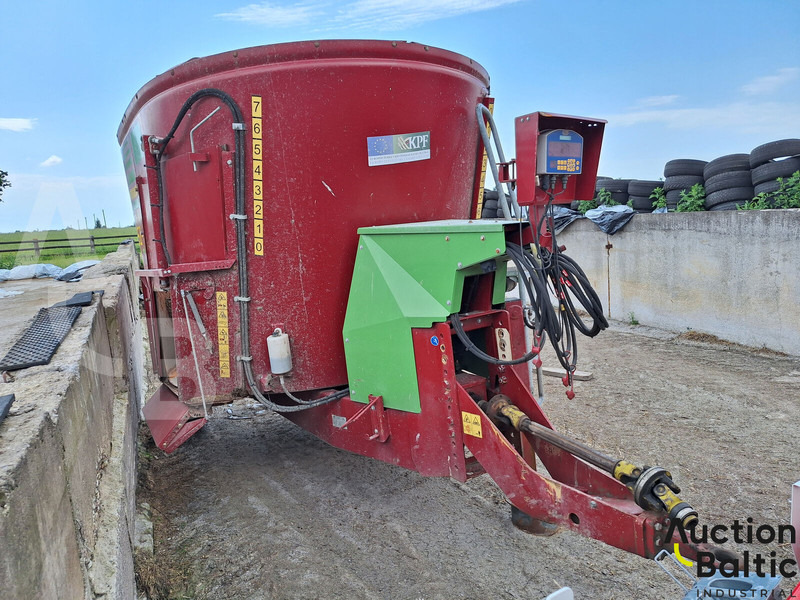 Strautmann VM 1251 L - Utilaje de creştere vite: Foto 2 Strautmann VM 1251 L - Utilaje de creştere vite: Foto 2