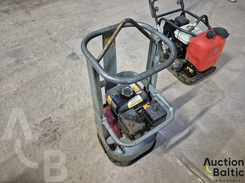 Swepac FR85 - Placă compactoare: Foto 2 Swepac FR85 - Placă compactoare: Foto 2