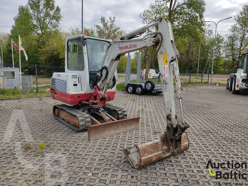 Takeuchi TB228 - Mini excavator: Foto 2 Takeuchi TB228 - Mini excavator: Foto 2