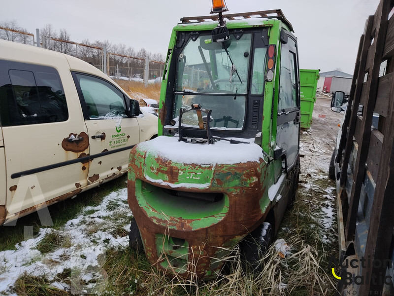 UniCarriers 30 - Stivuitor diesel: Foto 5 UniCarriers 30 - Stivuitor diesel: Foto 5