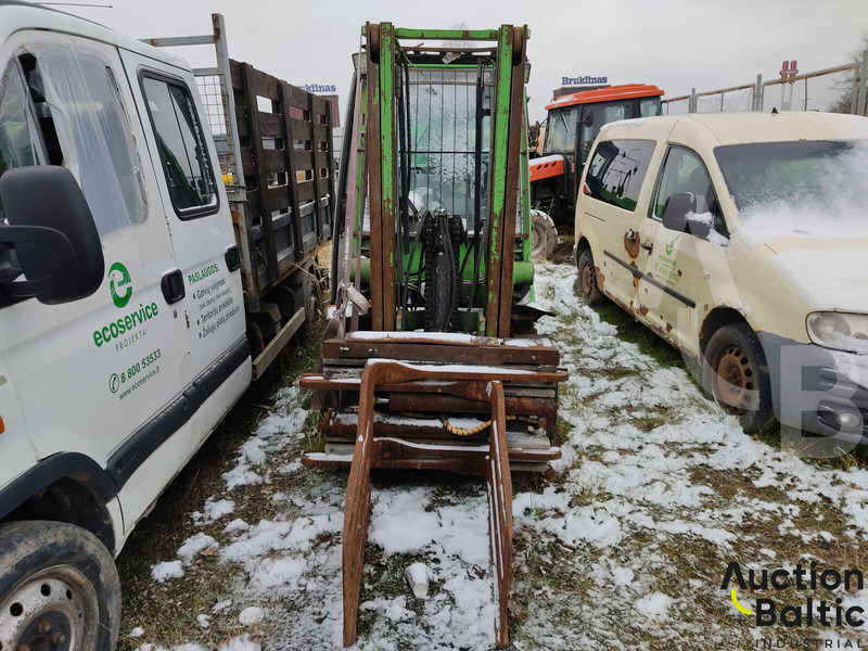 UniCarriers 30 - Stivuitor diesel: Foto 4 UniCarriers 30 - Stivuitor diesel: Foto 4