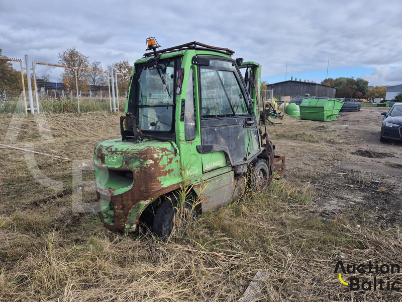 UniCarriers 30 - Stivuitor diesel: Foto 4 UniCarriers 30 - Stivuitor diesel: Foto 4