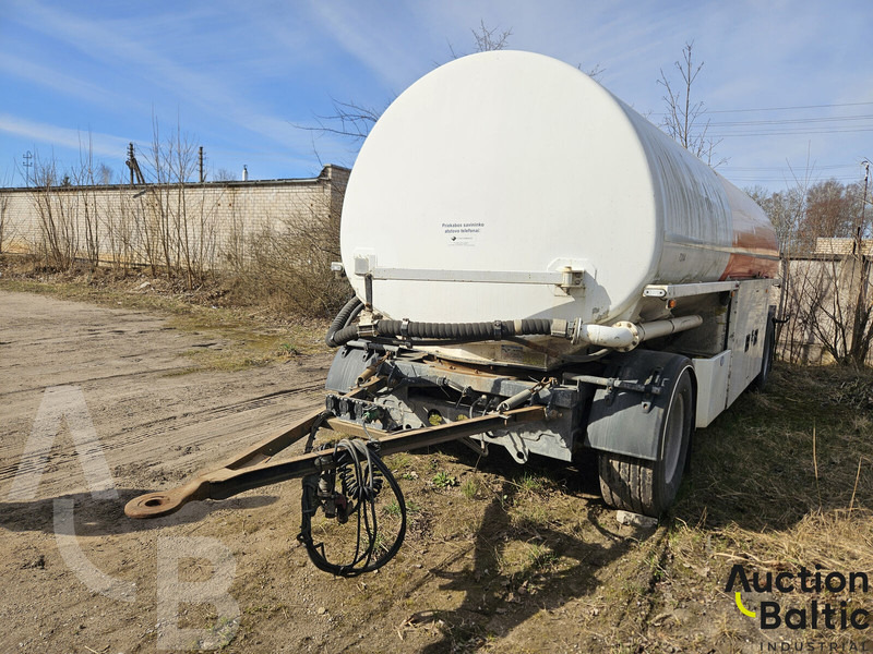 Volvo FH 420 - Camion cisternă: Foto 5 Volvo FH 420 - Camion cisternă: Foto 5