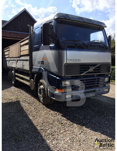 Volvo FH12 - Camion platformă: Foto 2 Volvo FH12 - Camion platformă: Foto 2