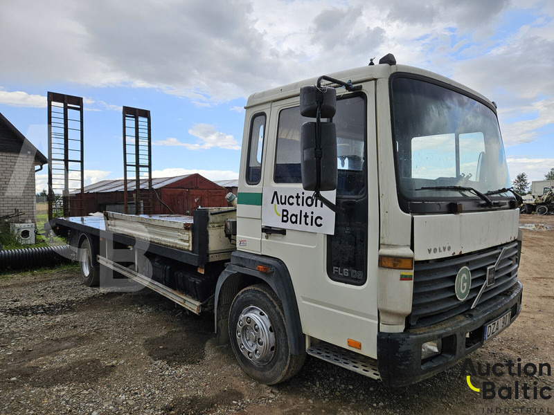 Volvo FL 608 - Maşină de tractare: Foto 2 Volvo FL 608 - Maşină de tractare: Foto 2