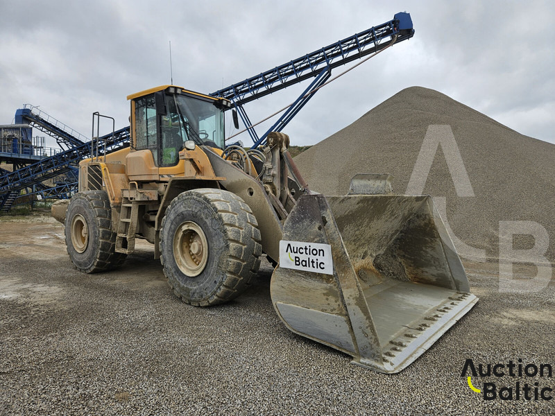 Volvo L 180 F - Încărcător frontal pe pneuri: Foto 1 Volvo L 180 F - Încărcător frontal pe pneuri: Foto 1