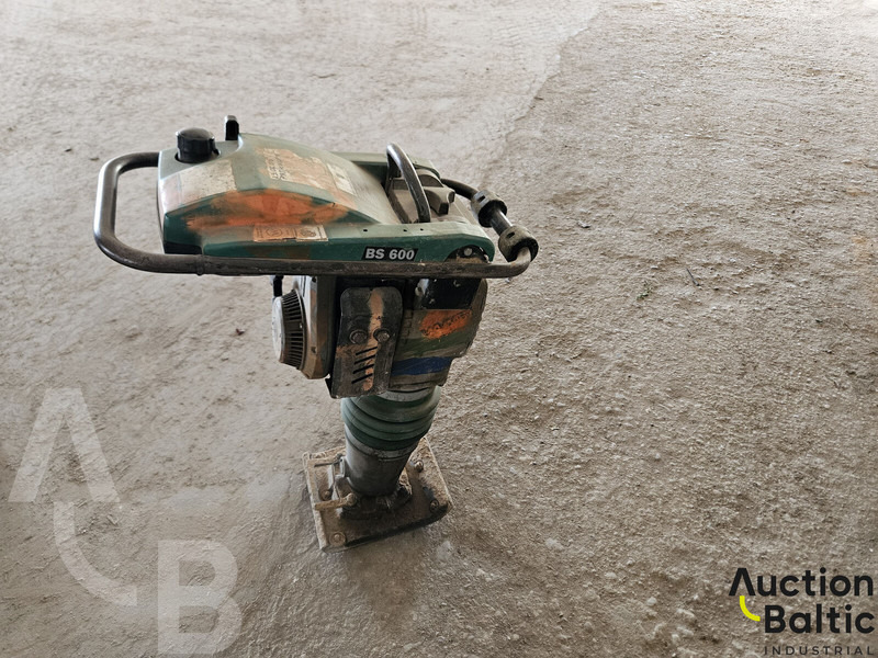 Wacker BS600 - Placă compactoare: Foto 3 Wacker BS600 - Placă compactoare: Foto 3