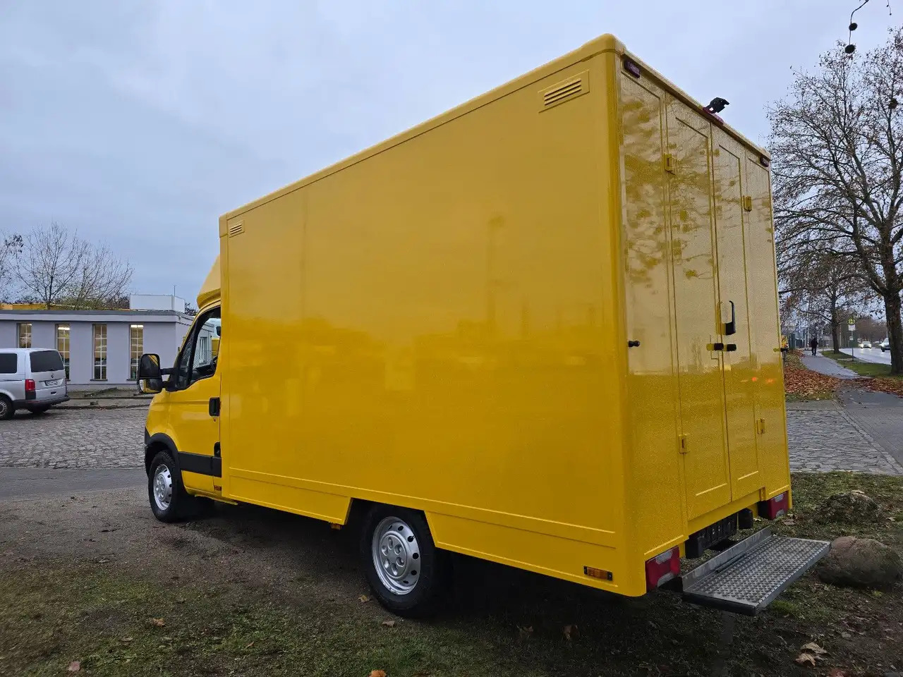 Iveco Daily/ Regalsystem/Luftfeder/KURZ/1. Hand - Autoutilitară box: Foto 5 Iveco Daily/ Regalsystem/Luftfeder/KURZ/1. Hand - Autoutilitară box: Foto 5