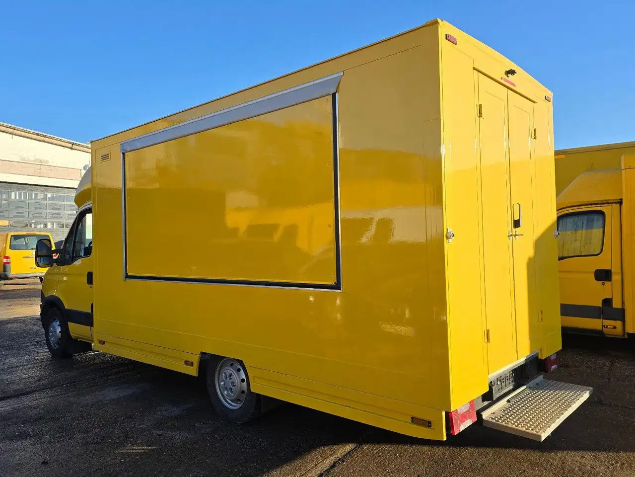 Iveco IS35SI2AA/ FOODTRUCK/Daily/EU5/1. Hand - Autorulota comerciala: Foto 5 Iveco IS35SI2AA/ FOODTRUCK/Daily/EU5/1. Hand - Autorulota comerciala: Foto 5