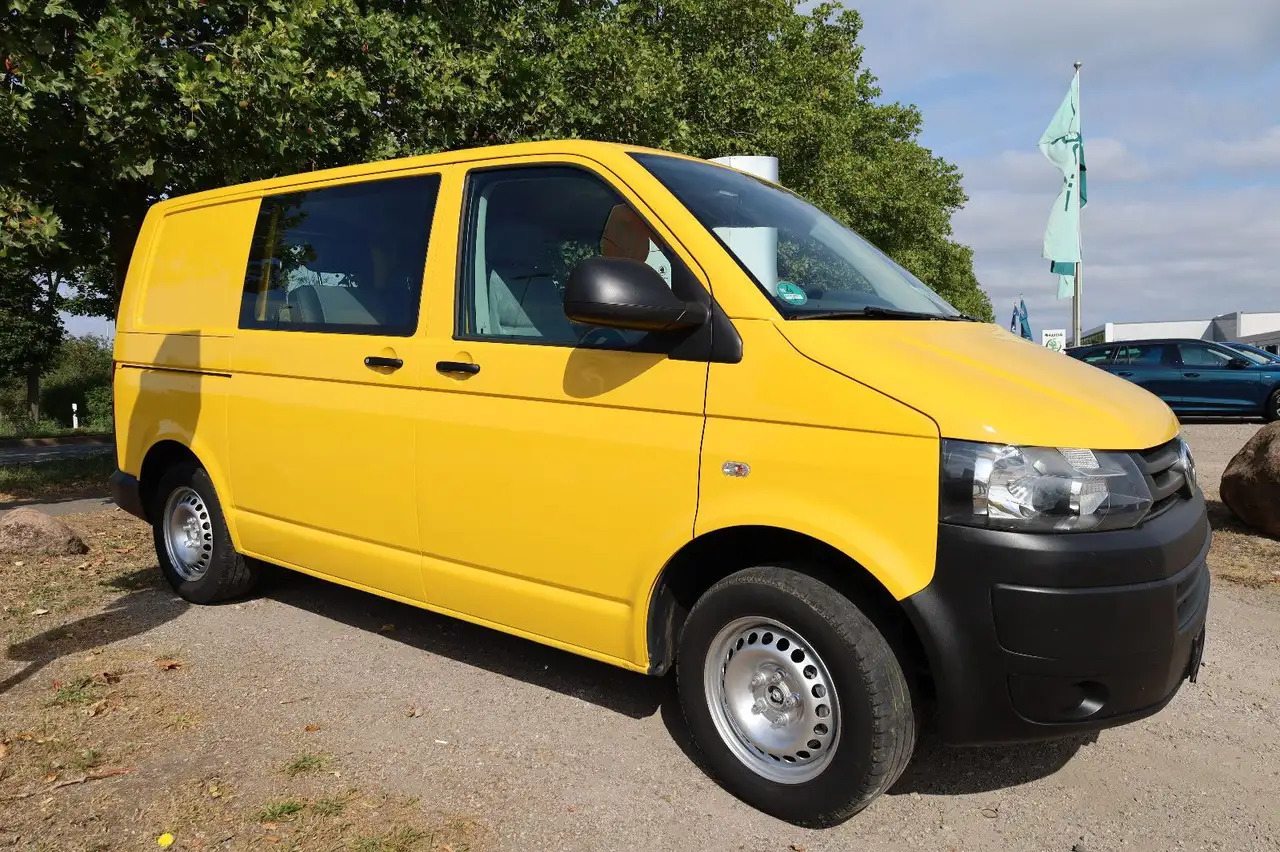Volkswagen T5 Transporter/ 2.0 TDI/EU5/1.Hand/5-Sitze - Autoutilitară cabină dublă: Foto 4 Volkswagen T5 Transporter/ 2.0 TDI/EU5/1.Hand/5-Sitze - Autoutilitară cabină dublă: Foto 4