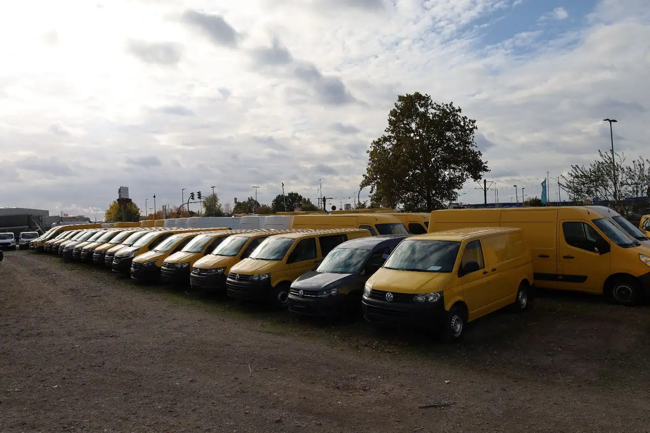 Volkswagen T5 Transporter/ 2.0 TDI/EU5/1.Hand - Dubă: Foto 1 Volkswagen T5 Transporter/ 2.0 TDI/EU5/1.Hand - Dubă: Foto 1