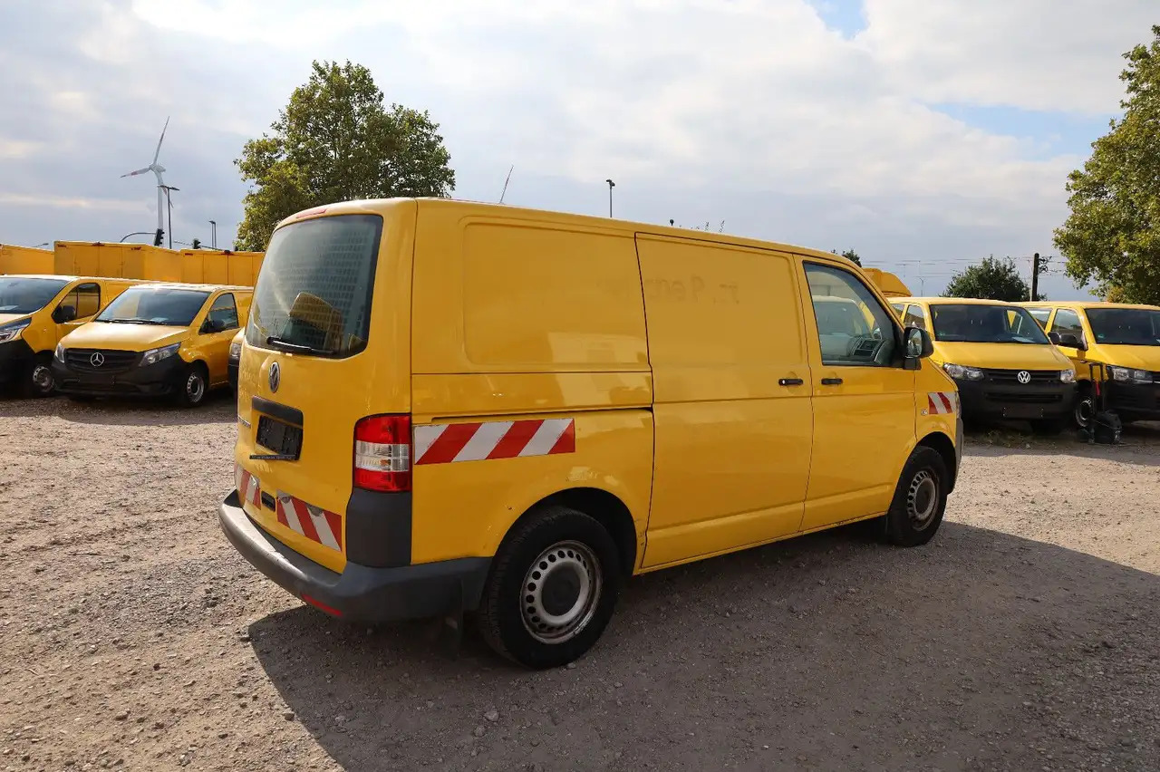 Volkswagen T5 Transporter/ 2.0 TDI/EU5/Werkstattfahrzeug - Dubă, Maşina comunala: Foto 4 Volkswagen T5 Transporter/ 2.0 TDI/EU5/Werkstattfahrzeug - Dubă, Maşina comunala: Foto 4