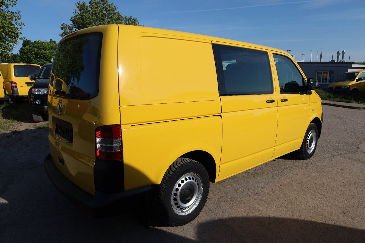 Volkswagen T5 Transporter Kasten-Kombi 2.0 TDI/EU5 - Autoutilitară compactă: Foto 4 Volkswagen T5 Transporter Kasten-Kombi 2.0 TDI/EU5 - Autoutilitară compactă: Foto 4
