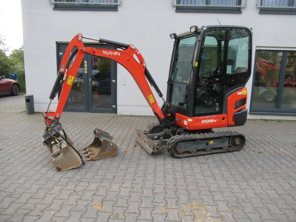 Kubota KX019-4 Löffelpacket - Mini excavator: Foto 1 Kubota KX019-4 Löffelpacket - Mini excavator: Foto 1