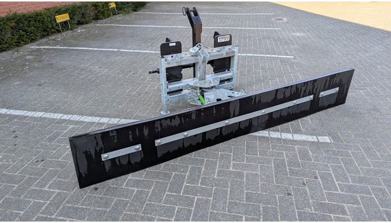 Zocon Rubberschuif 2.80 mtr Giant + 3-punts - Utilaje de creştere vite: Foto 1 Zocon Rubberschuif 2.80 mtr Giant + 3-punts - Utilaje de creştere vite: Foto 1