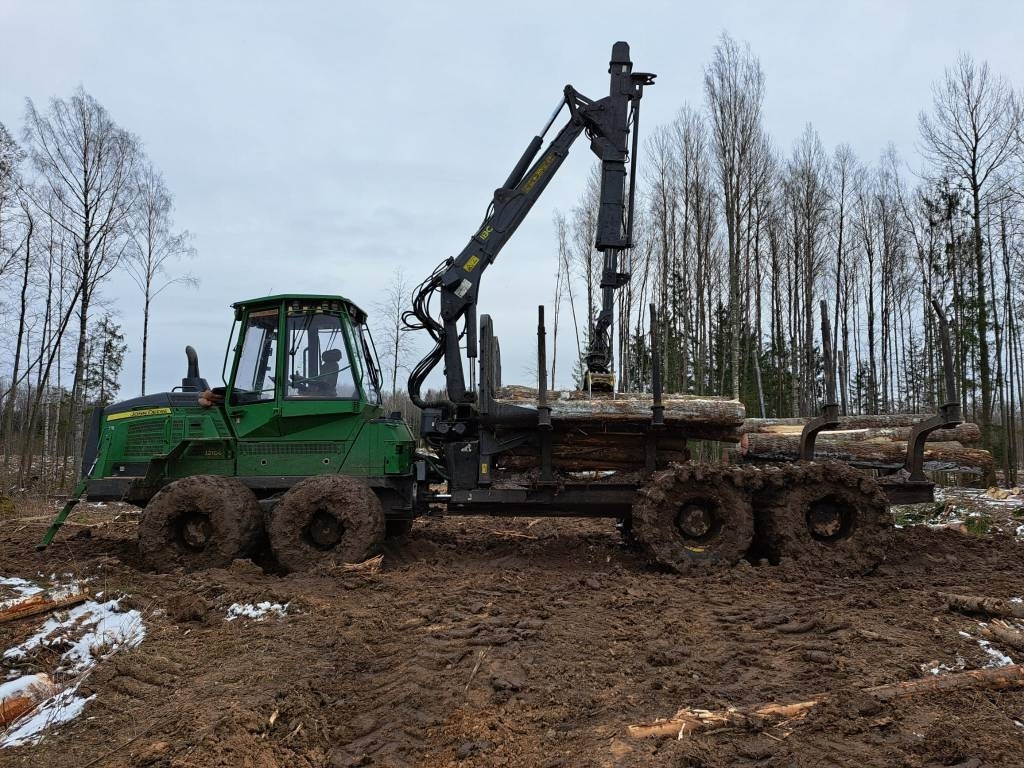 John Deere 1210 G - Forwarder: Foto 5 John Deere 1210 G - Forwarder: Foto 5