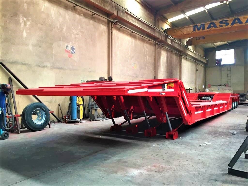 AME 100 Ton, Front Loading 4 Axle Lowbed Semi Trailer - Semiremorcă transport agabaritic: Foto 3 AME 100 Ton, Front Loading 4 Axle Lowbed Semi Trailer - Semiremorcă transport agabaritic: Foto 3