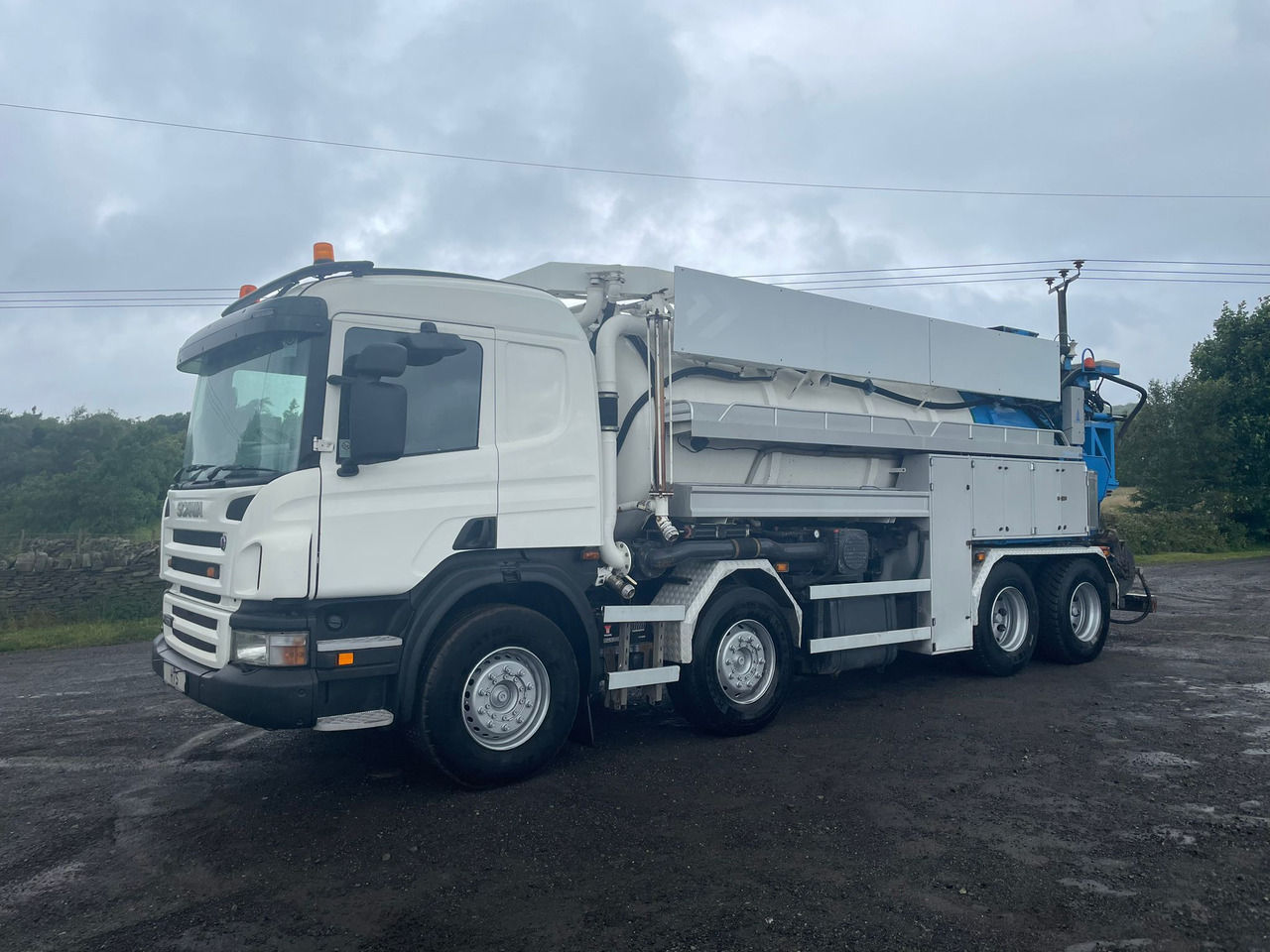 Scania P420 JHL combi tanker recykler - Maşină pentru vidanjări: Foto 2 Scania P420 JHL combi tanker recykler - Maşină pentru vidanjări: Foto 2