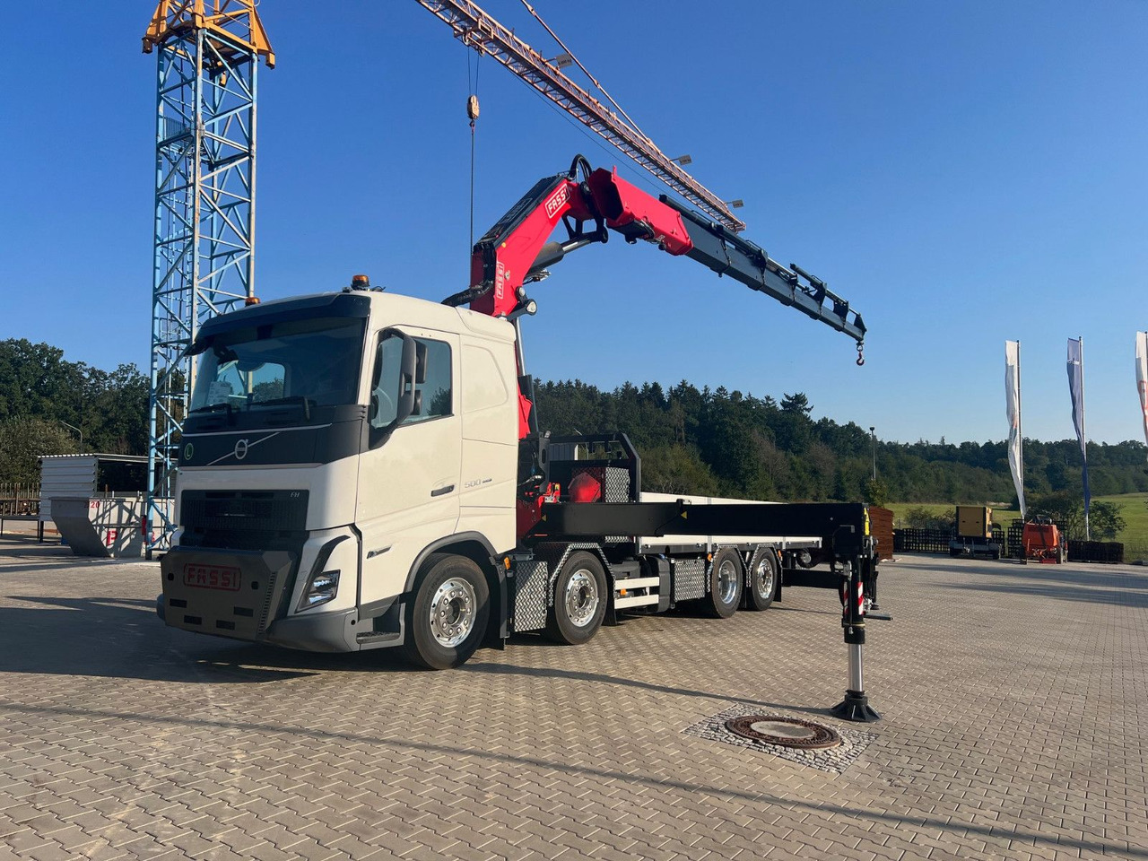 Volvo FH 500 8x2 Kran F710 RA2.26 - Camion, Camion cu macara: Foto 1 Volvo FH 500 8x2 Kran F710 RA2.26 - Camion, Camion cu macara: Foto 1