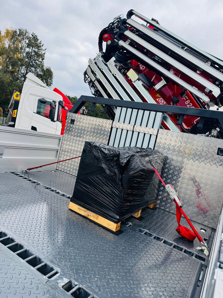 Camion, Camion cu macara Volvo FH 500 8x4 Kran F820 RA2.27 Jib & Winde Sofort: Foto 6 Camion, Camion cu macara Volvo FH 500 8x4 Kran F820 RA2.27 Jib & Winde Sofort: Foto 6