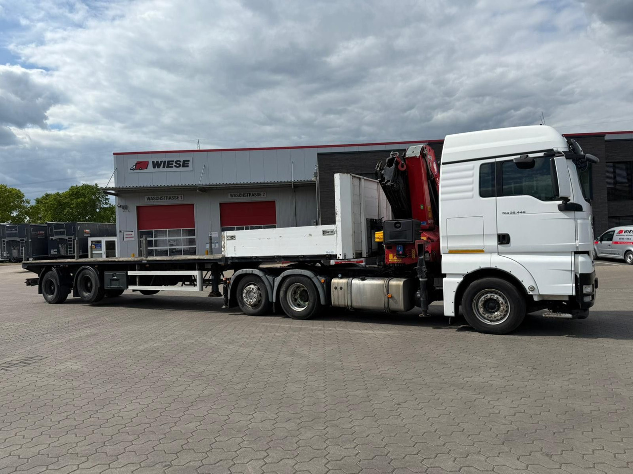 MAN TGX 26.440 6x2 mit HMF 3000-5 Kran - Cap tractor: Foto 4 MAN TGX 26.440 6x2 mit HMF 3000-5 Kran - Cap tractor: Foto 4