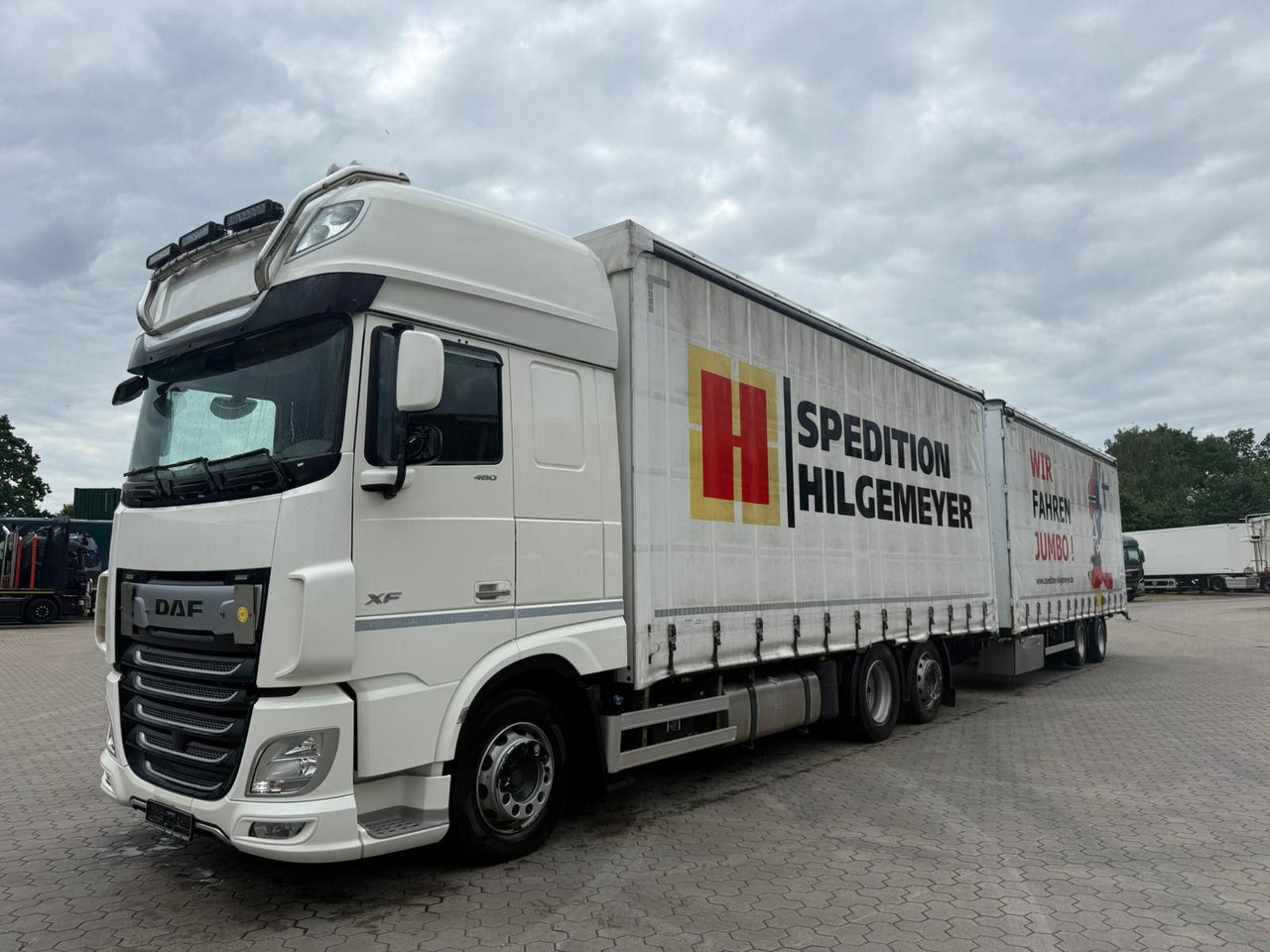 DAF XF 480 FAN LowDeck 6x2 Jumbo Inklusive Anhänger - Camion cu prelată: Foto 2 DAF XF 480 FAN LowDeck 6x2 Jumbo Inklusive Anhänger - Camion cu prelată: Foto 2