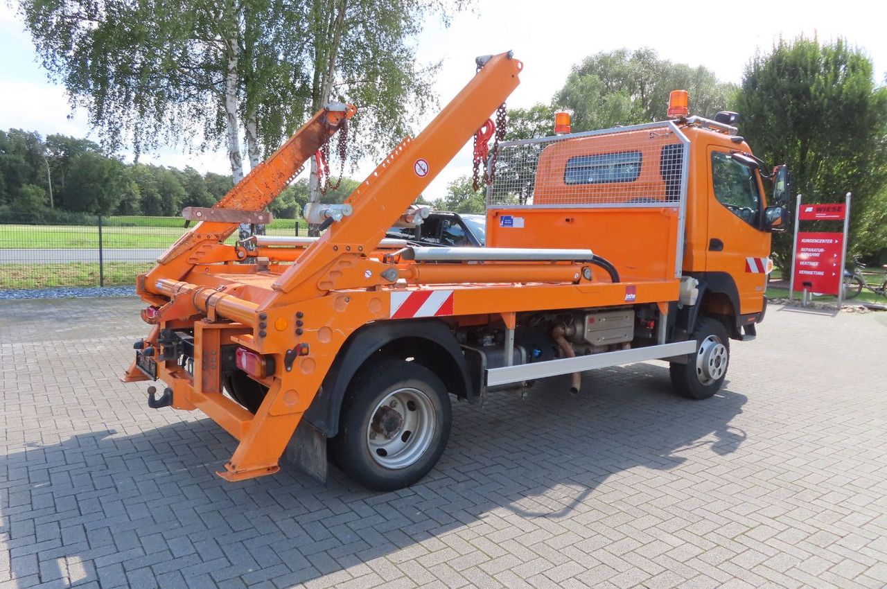 FUSO Canter 6 C 18 4x4 Kommunal Winterdienst - Autoutilitară basculantă: Foto 4 FUSO Canter 6 C 18 4x4 Kommunal Winterdienst - Autoutilitară basculantă: Foto 4