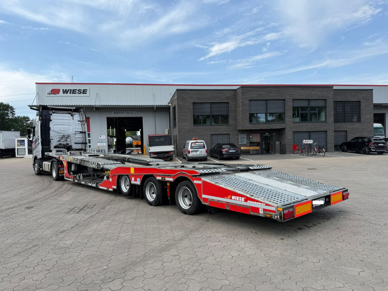 Kässbohrer K.SOK Truck/Car Transporter - Semiremorcă transport auto: Foto 1 Kässbohrer K.SOK Truck/Car Transporter - Semiremorcă transport auto: Foto 1