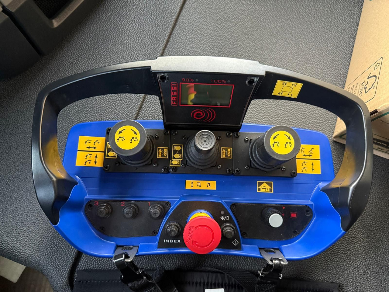 Camion cu macara MAN 26.470 6x4-4 Hydrodrive Fassi Kran F545 Jib: Foto 18 Camion cu macara MAN 26.470 6x4-4 Hydrodrive Fassi Kran F545 Jib: Foto 18