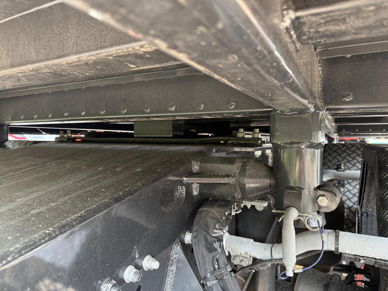 Camion cu macara MAN 35.520 8x4 Kran Fassi F800, OHNE ABSTÜTZÜBERWACH: Foto 9 Camion cu macara MAN 35.520 8x4 Kran Fassi F800, OHNE ABSTÜTZÜBERWACH: Foto 9