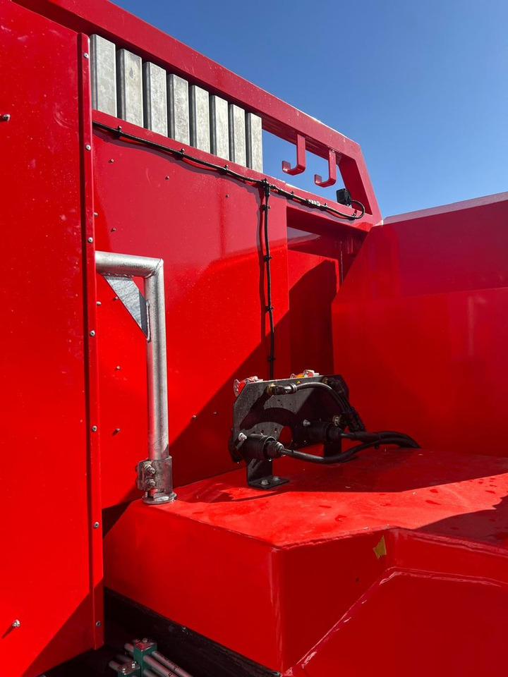 MAN 8x4 mit F1150RA.2.28 L616 Winde - Camion platformă, Camion cu macara: Foto 2 MAN 8x4 mit F1150RA.2.28 L616 Winde - Camion platformă, Camion cu macara: Foto 2