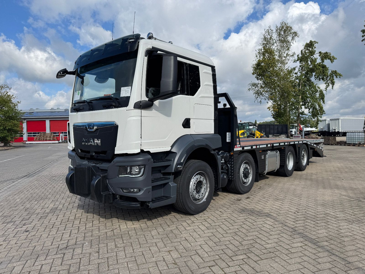 MAN TGS 35.520 8x2H Baumaschinentransporter - Maşină de tractare: Foto 1 MAN TGS 35.520 8x2H Baumaschinentransporter - Maşină de tractare: Foto 1