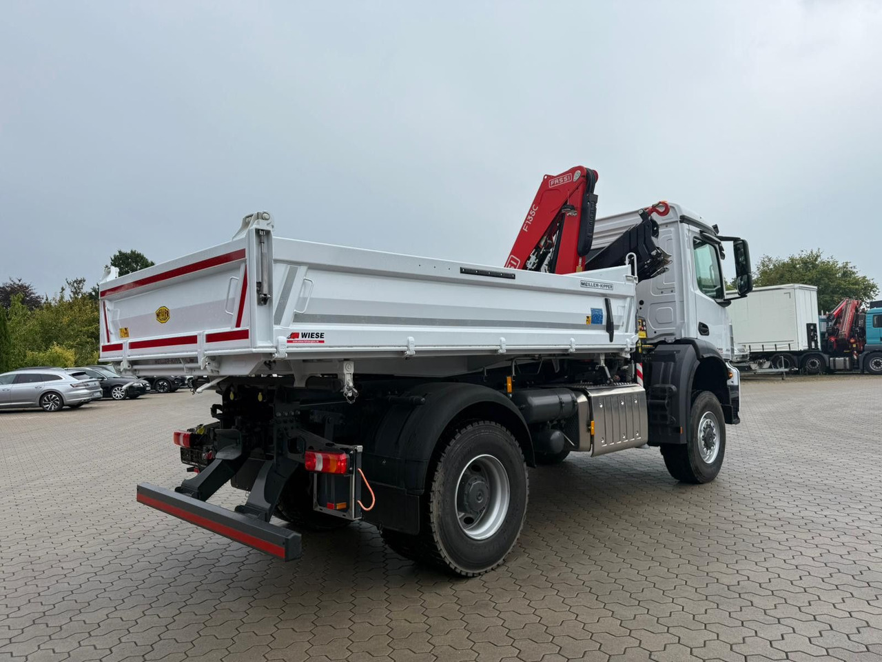 Mercedes-Benz Arocs 1835 4x4 Allrad Fassi F135 Kran Kipper - Camion cu macara: Foto 3 Mercedes-Benz Arocs 1835 4x4 Allrad Fassi F135 Kran Kipper - Camion cu macara: Foto 3