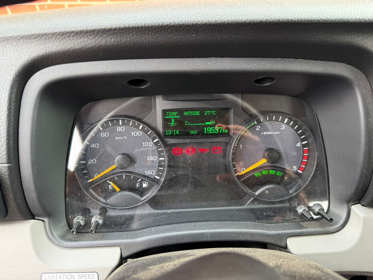 Mitsubishi Fuso Canter 7C18 Arbeitsbühnentransporter - Maşină de tractare: Foto 4 Mitsubishi Fuso Canter 7C18 Arbeitsbühnentransporter - Maşină de tractare: Foto 4