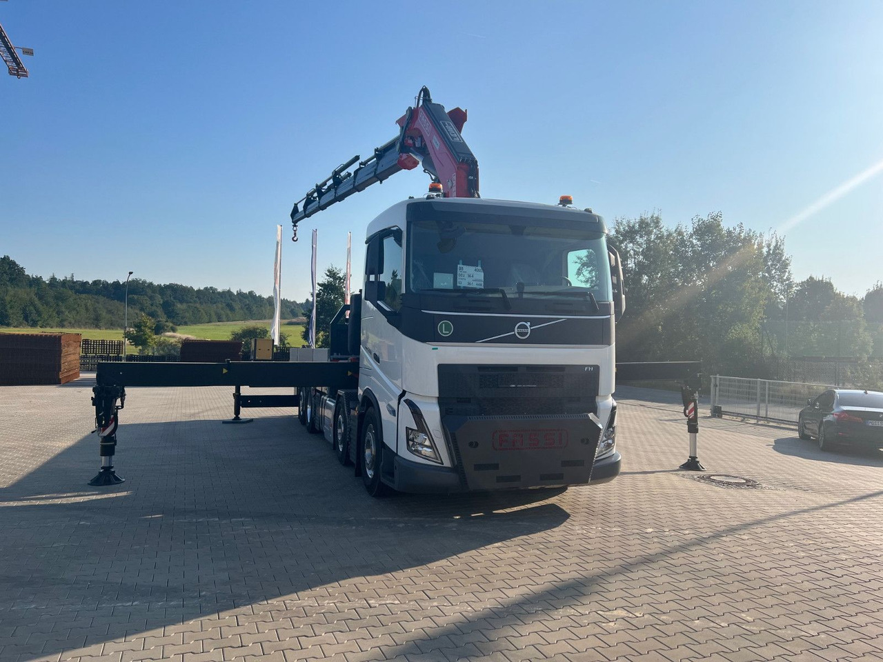 Volvo FH 500 8x2 Kran F710 RA2.26 - Camion platformă, Camion cu macara: Foto 2 Volvo FH 500 8x2 Kran F710 RA2.26 - Camion platformă, Camion cu macara: Foto 2
