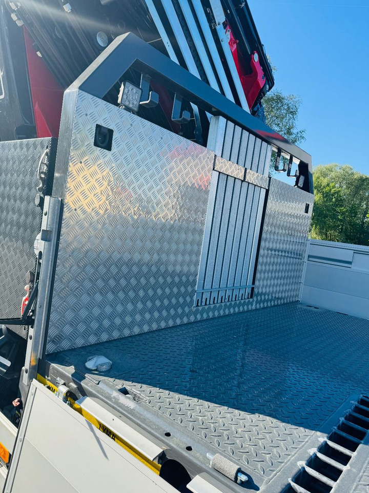 Volvo FH 500 8x2 mit F710RA.2.27 L426 und V20 Winde - Camion platformă, Camion cu macara: Foto 3 Volvo FH 500 8x2 mit F710RA.2.27 L426 und V20 Winde - Camion platformă, Camion cu macara: Foto 3